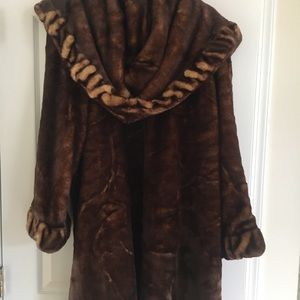 Jones New York. X Large Faux Fur Coat with hood